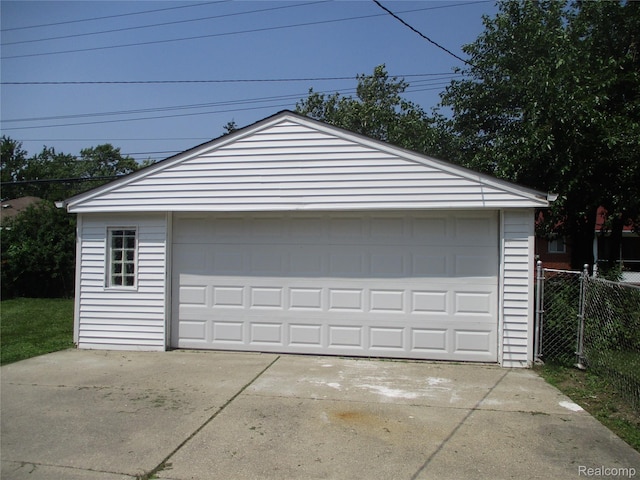 16175 Stricker Ave, Eastpointe, MI 48021 - photo 3