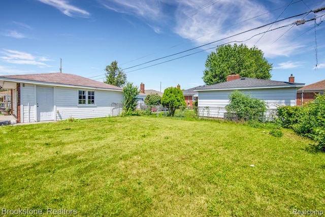 11085 Busch Ave, Warren, MI 48089 - photo 18