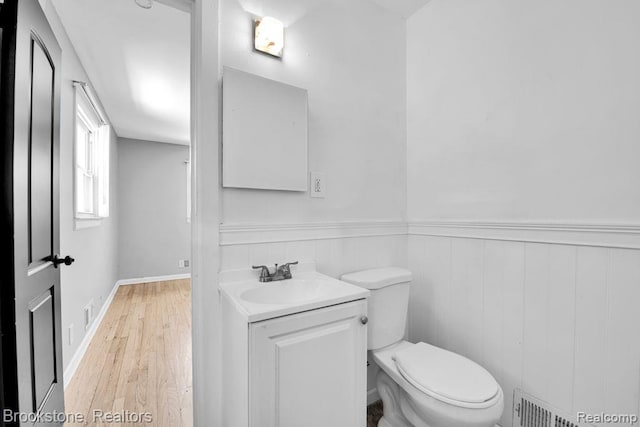 11085 Busch Ave, Warren, MI 48089 - photo 17