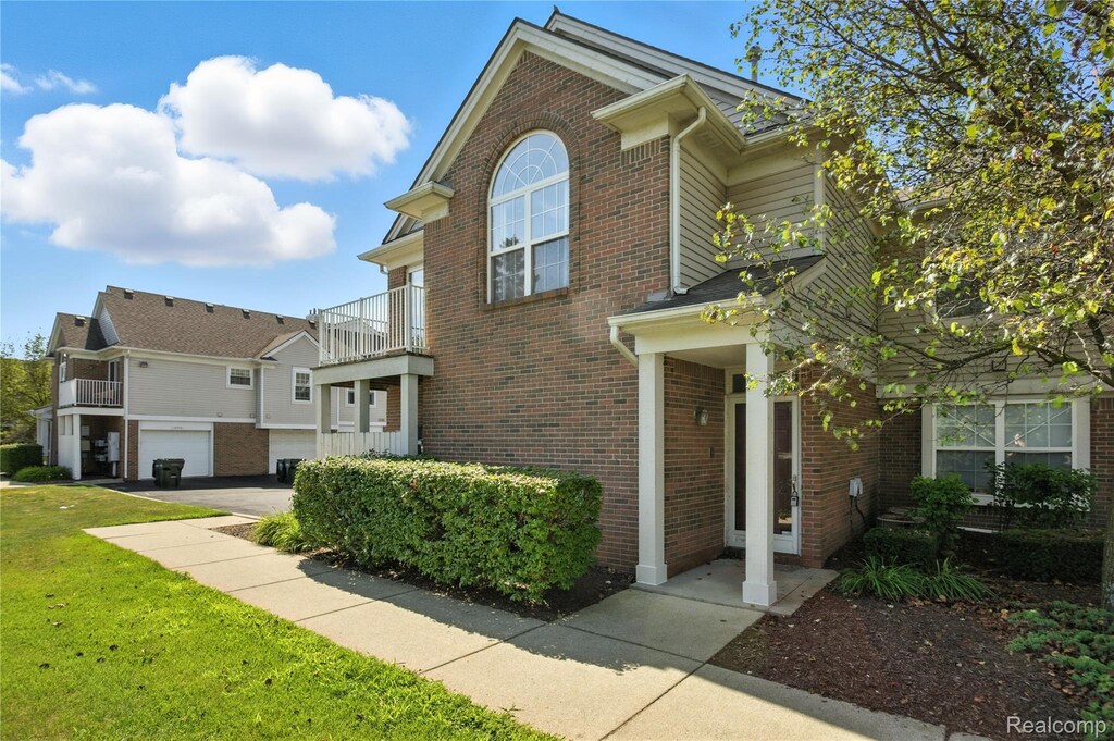 14548 Holborn Dr, Sterling Heights, MI 48313 - photo 1