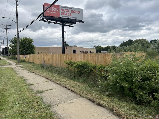 24450 Groesbeck Hwy, Warren, MI 48089 - photo 1
