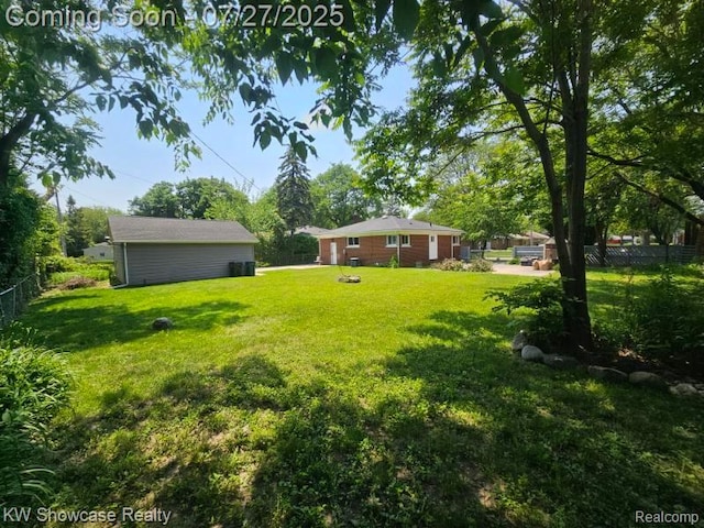 24810 Roanoke Ave, Oak Park, MI 48237 - photo 5