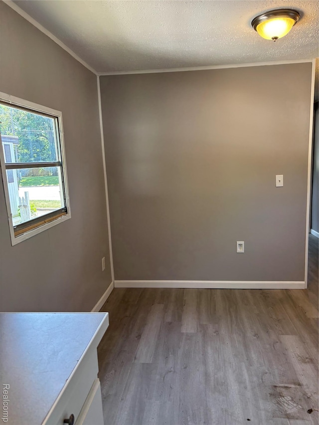 4493 Fenton Rd, Burton, MI 48529 - photo 5