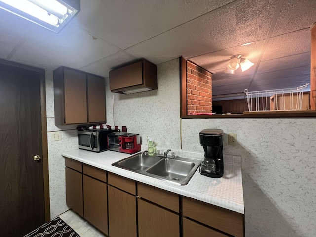 1806 Barr St, Hillsdale, MI 49242 - photo 46