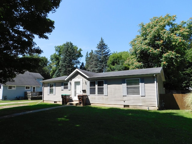 921 Hall St, Albion, MI 49224 - photo 2