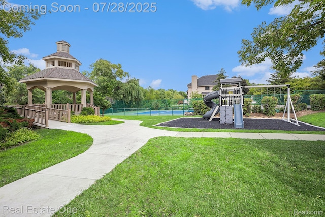 7476 Colchester Ln, West Bloomfield, MI 48322 - photo 4