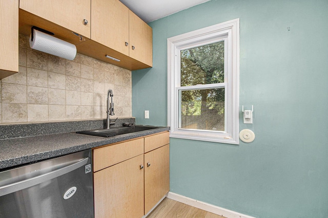 606 N Park St NE, Grand Rapids, MI 49525 - photo 17