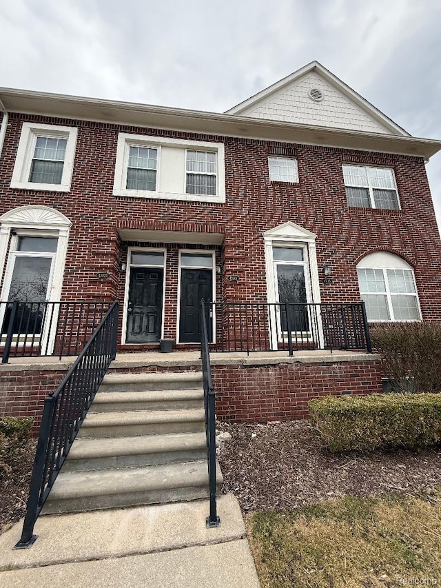 43019 Strand Dr Unit 2, Sterling Heights, MI 48313 - photo 1