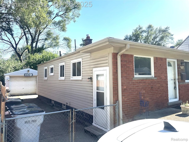 1512 E Jarvis Ave, Hazel Park, MI 48030 - photo 3