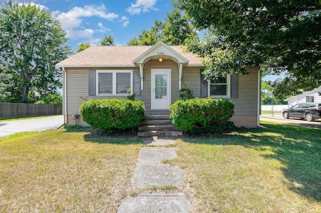 5161 Sherman Rd, Zilwaukee, MI 48604 - photo 1