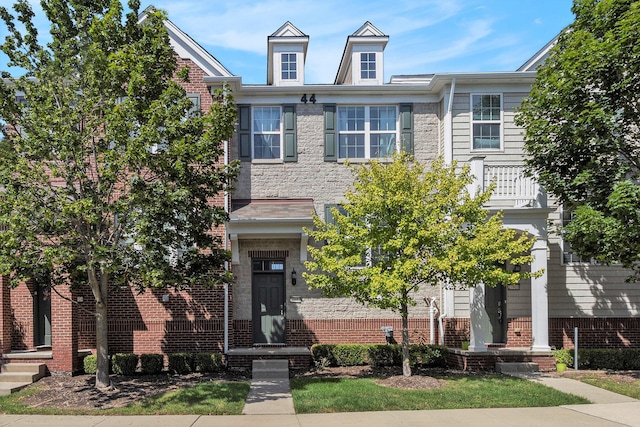 27912 Middleton Dr, Novi, MI 48377 - photo 1