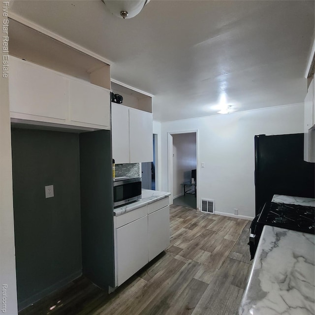 1062 Tremont Ave, Flint, MI 48505 - photo 12