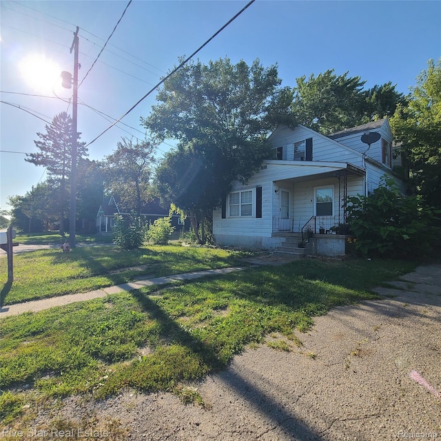 1062 Tremont Ave, Flint, MI 48505 - photo 2
