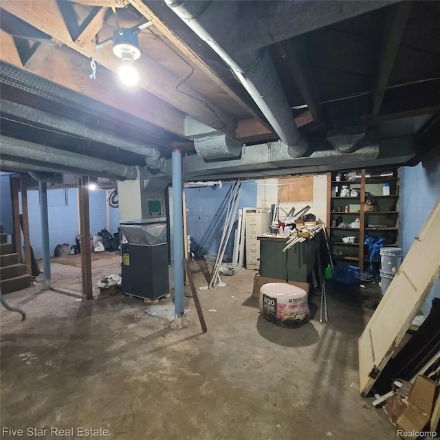 1062 Tremont Ave, Flint, MI 48505 - photo 24