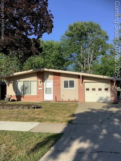 467 Forest St, Westland, MI 48186 - photo 1