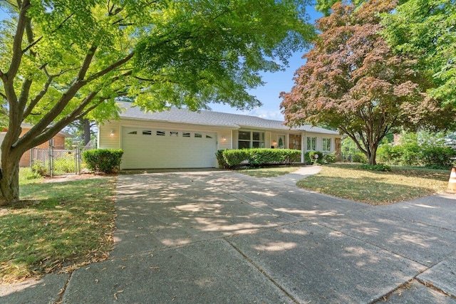 2415 Woodview Dr, Lansing, MI 48911 - photo 4