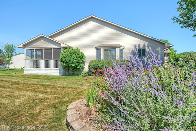 5930 Cross Creek Dr Unit 246, Swartz Creek, MI 48473 - photo 4