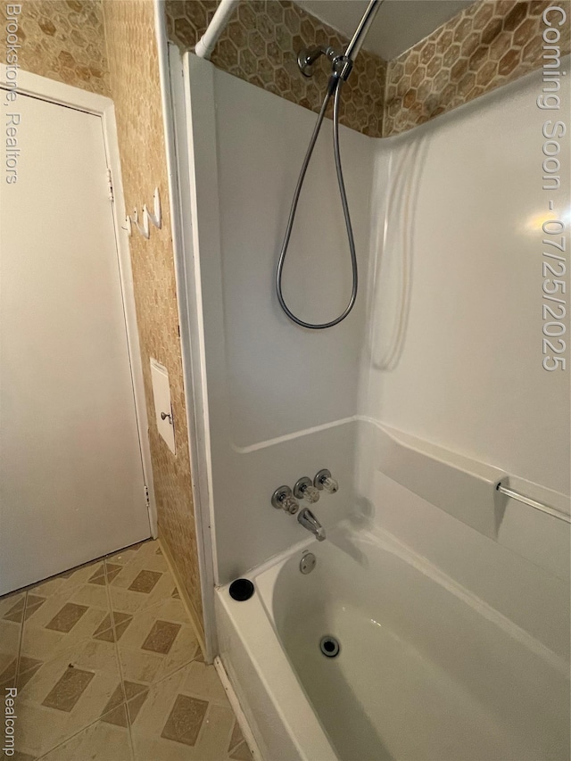 27441 Red Leaf Ln, Southfield, MI 48076 - photo 32