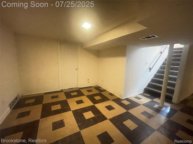 27441 Red Leaf Ln, Southfield, MI 48076 - photo 36