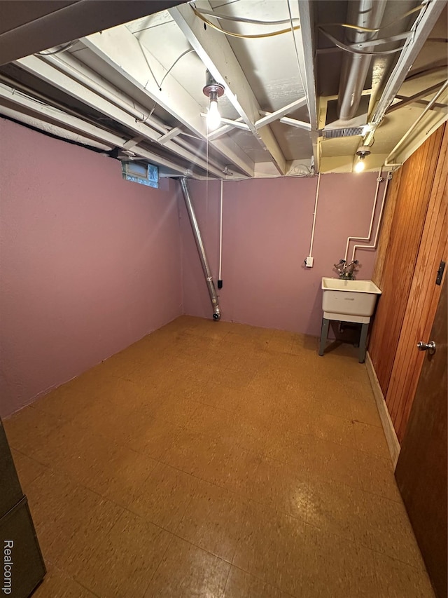 8133 Clay Ct, Sterling Heights, MI 48313 - photo 28