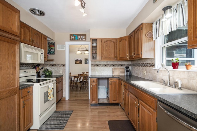 2332 Camden Ave SW, Wyoming, MI 49519 - photo 10