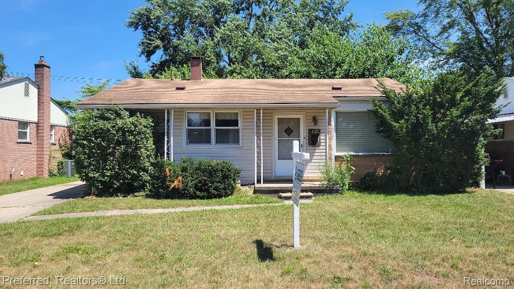 329 Shotka St, Westland, MI 48186 - photo 1
