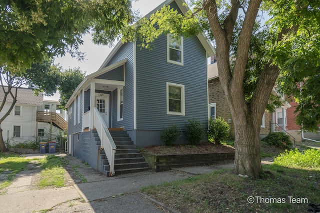 8 Indiana Ave SW, Grand Rapids, MI 49504 - photo 1