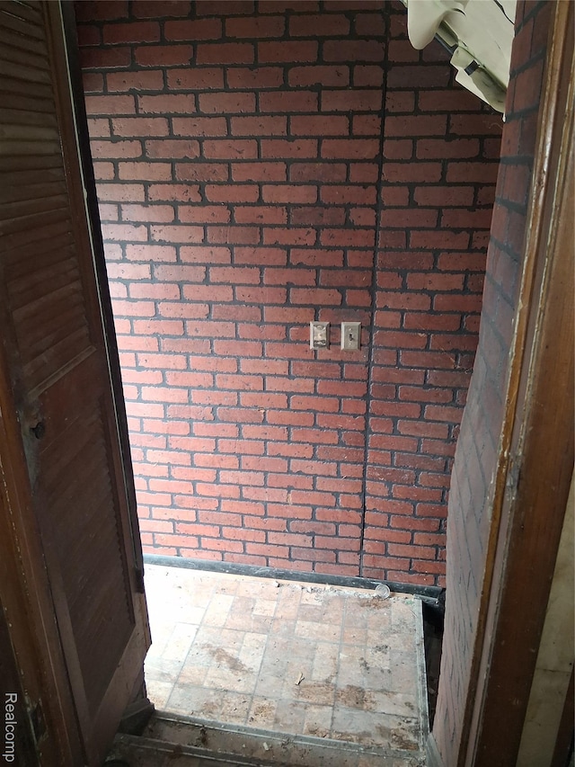 709 E Margaret St, Highland Park, MI 48203 - photo 9
