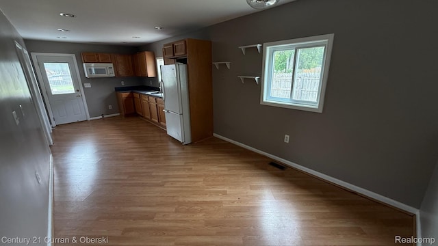 11538 Sidney St, Romulus, MI 48174 - photo 8