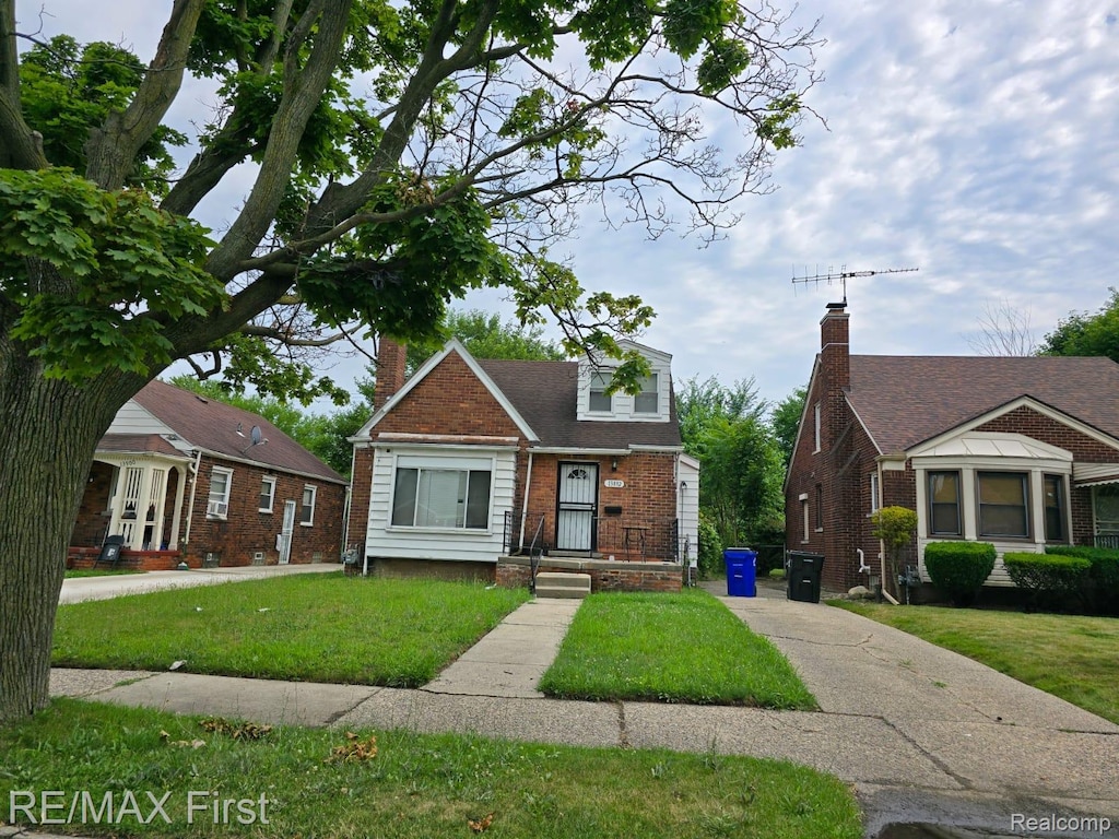 13892 Eastburn St, Detroit, MI 48205 - photo 1