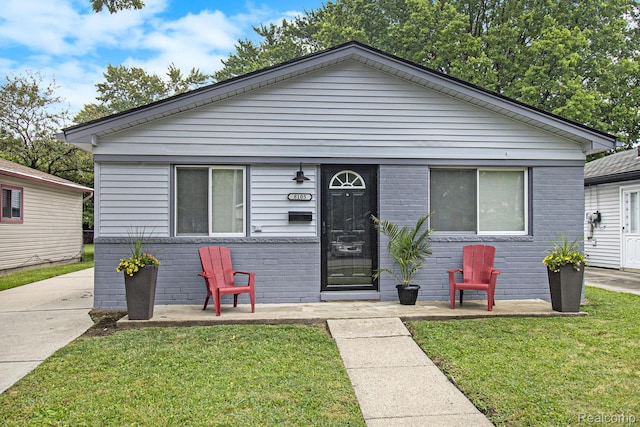8105 Syracuse St, Taylor, MI 48180 - photo 1