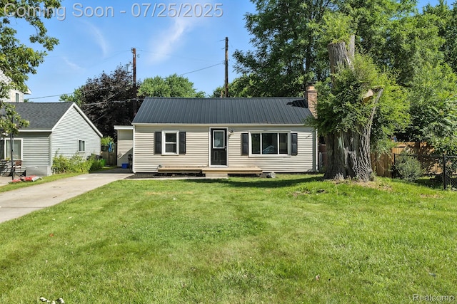 2311 Elmwood St, Port Huron, MI 48060 - photo 1