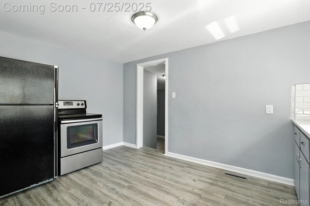 2311 Elmwood St, Port Huron, MI 48060 - photo 8