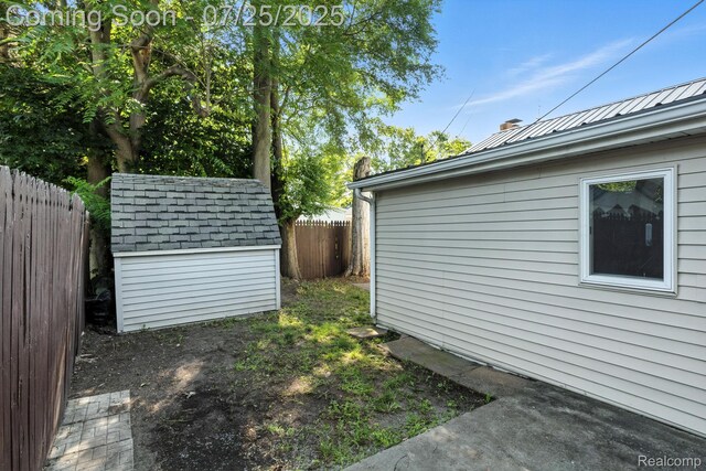 2311 Elmwood St, Port Huron, MI 48060 - photo 24