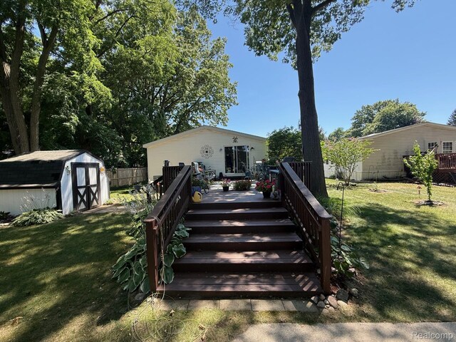11 Crane Lake Dr, Linden, MI 48451 - photo 24