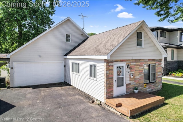 144 Coalmont St, Walled Lake, MI 48390 - photo 2