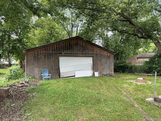 31860 Bay Ct, Westland, MI 48186 - photo 2