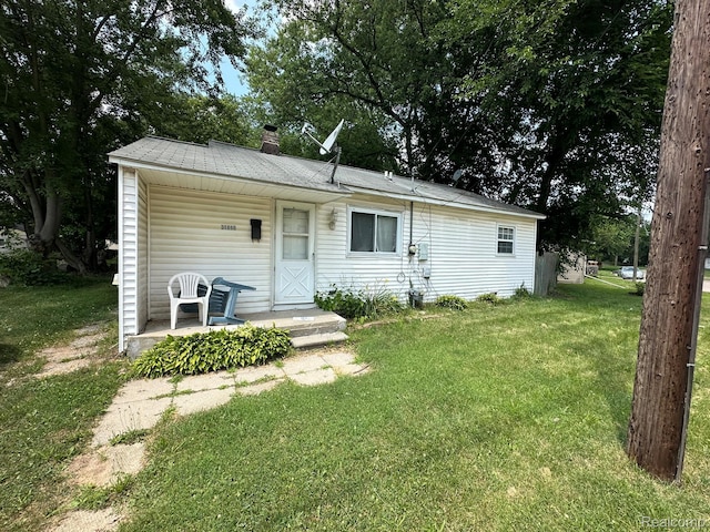 31860 Bay Ct, Westland, MI 48186 - photo 1