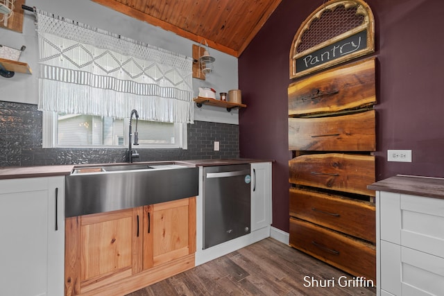 709 Garfield St, Saint Johns, MI 48879 - photo 11