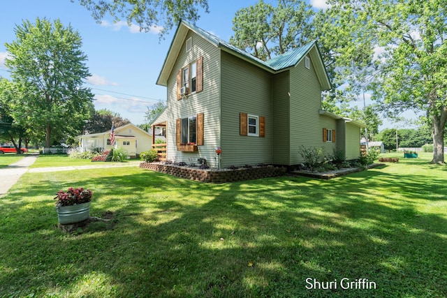 709 Garfield St, Saint Johns, MI 48879 - photo 4