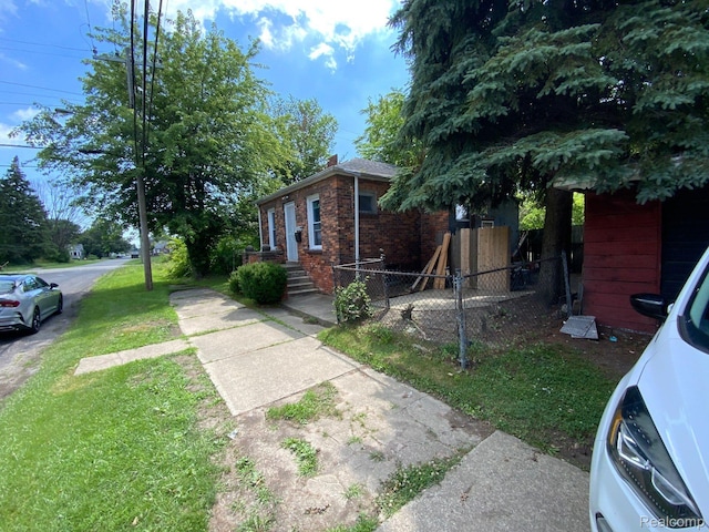 14510 Linville St, Harper Woods, MI 48224 - photo 2