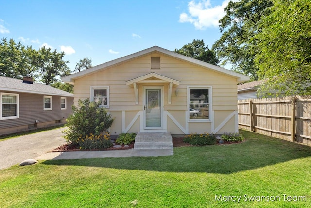 1741 Ira Ave NW, Grand Rapids, MI 49504 - photo 1