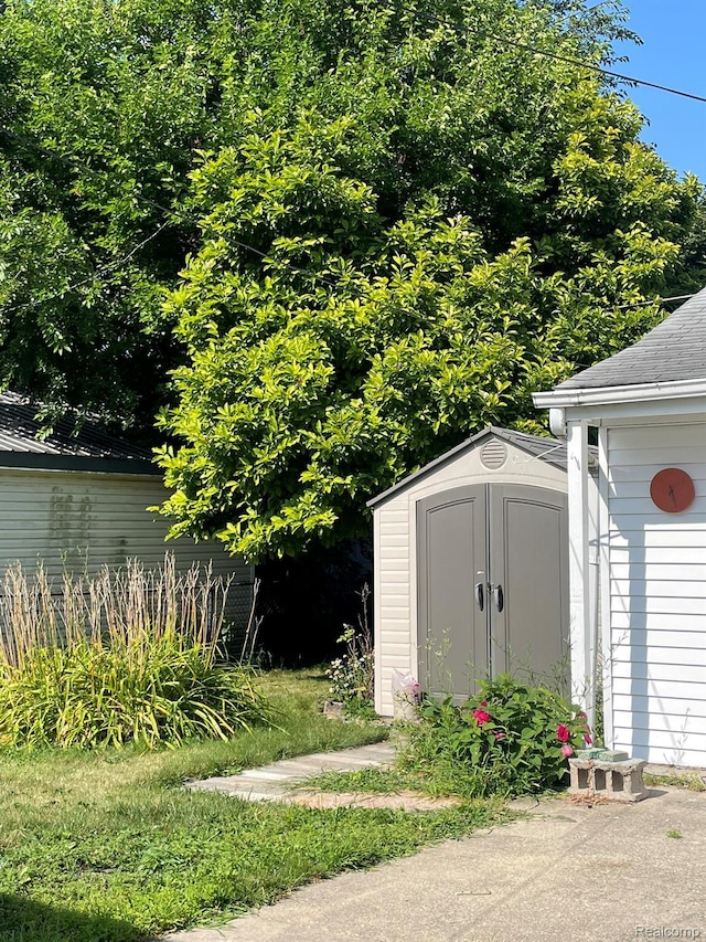 21417 Syracuse Ave, Warren, MI 48091 - photo 21