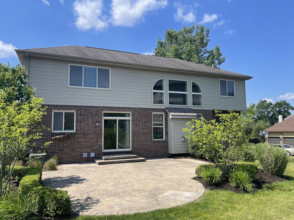 5120 Parkgate Dr, Michigan, MI 48382 - photo 2