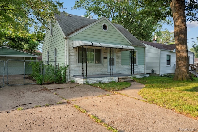 1035 E Madge Ave, Hazel Park, MI 48030 - photo 4