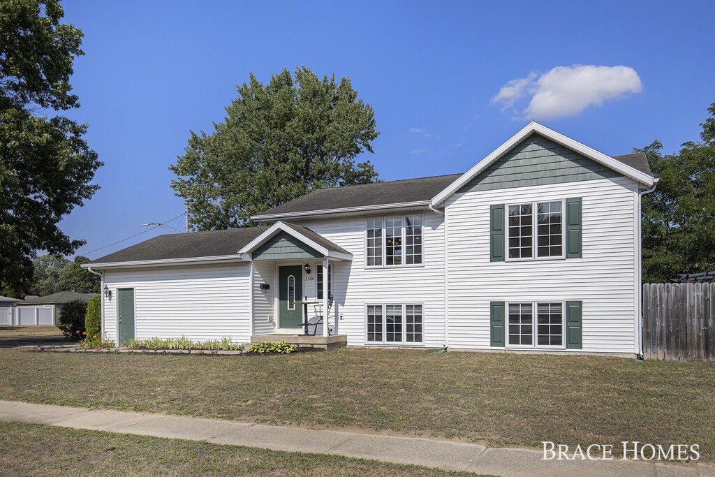 3504 Oak Valley Ave SW, Wyoming, MI 49519 - photo 1