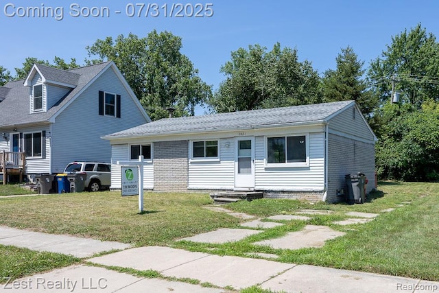 21681 Laurel St, Clinton Township, MI 48035 - photo 1