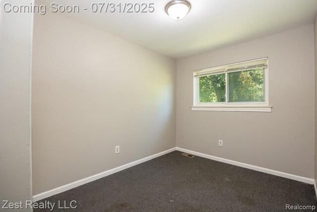 21681 Laurel St, Clinton Township, MI 48035 - photo 14
