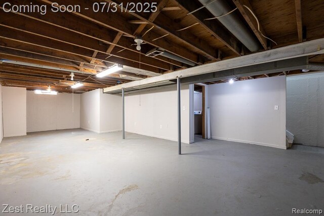 21681 Laurel St, Clinton Township, MI 48035 - photo 20