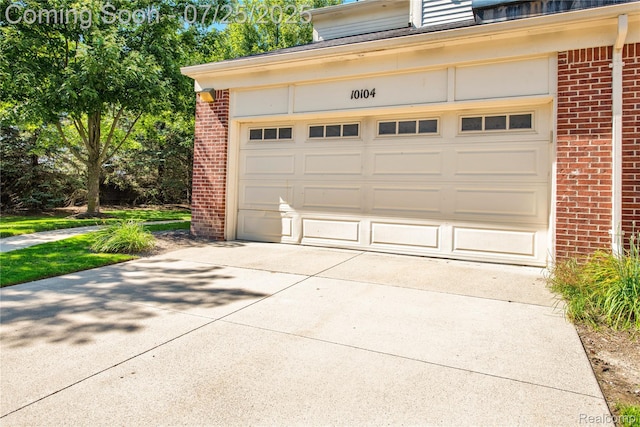 10104 Jasmine Dr, Walled Lake, MI 48390 - photo 2